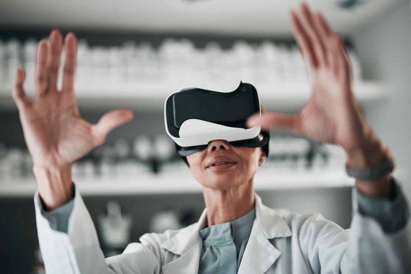 Quels sont les avantages de l'utilisation de la réalité virtuelle pour les jeux de formation en chirurgie?